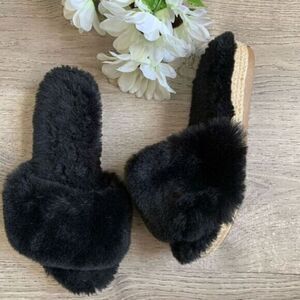 BAMBOO BLACK FAUX FUR SLIDE SANDALS